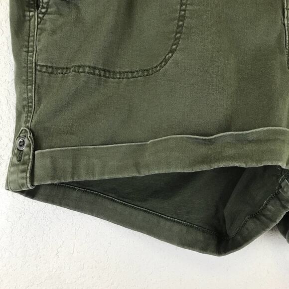 Torrid Military Stretch Twill Mid-Rise Green Shorts Pockets Beach Plus Size 24 - Picture 6 of 10